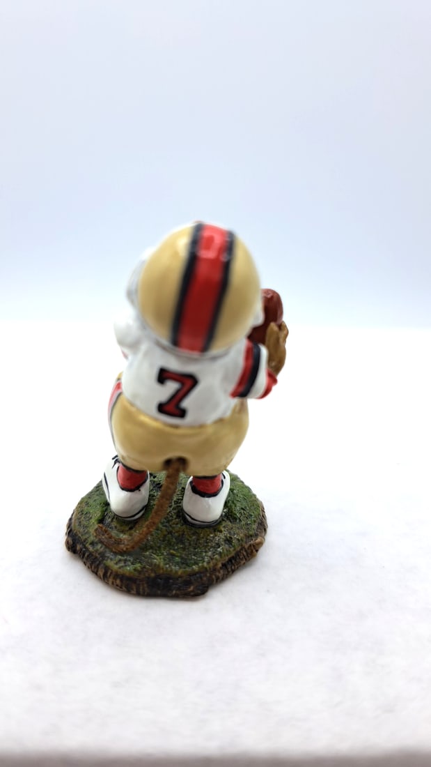 Wff Ms-21 Go Long Football Mouse Figurine - 5