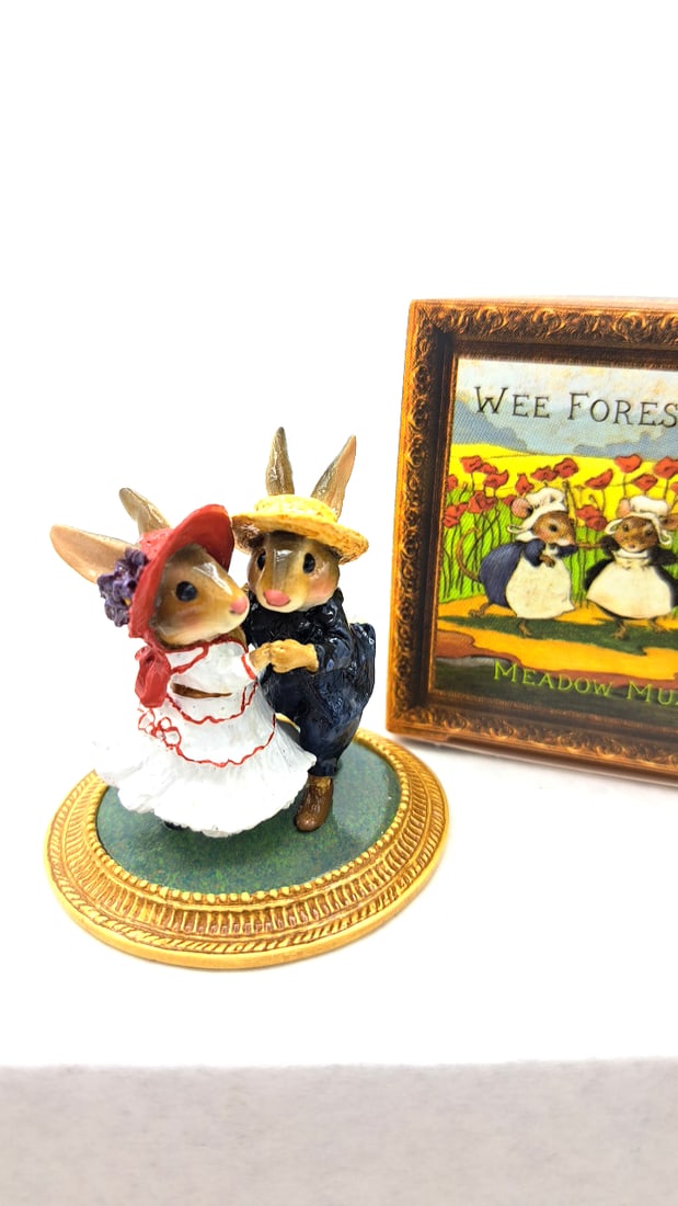 Wff Mu-03 Rabbits Dancing La Renoir Rabbit Figurine - 2