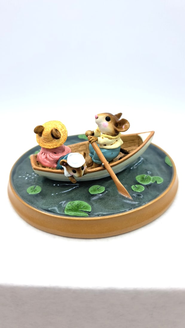 Wff Pm-6 Forget Me Knot Mouse Rowboat Figurine Lily Pond Base - 4