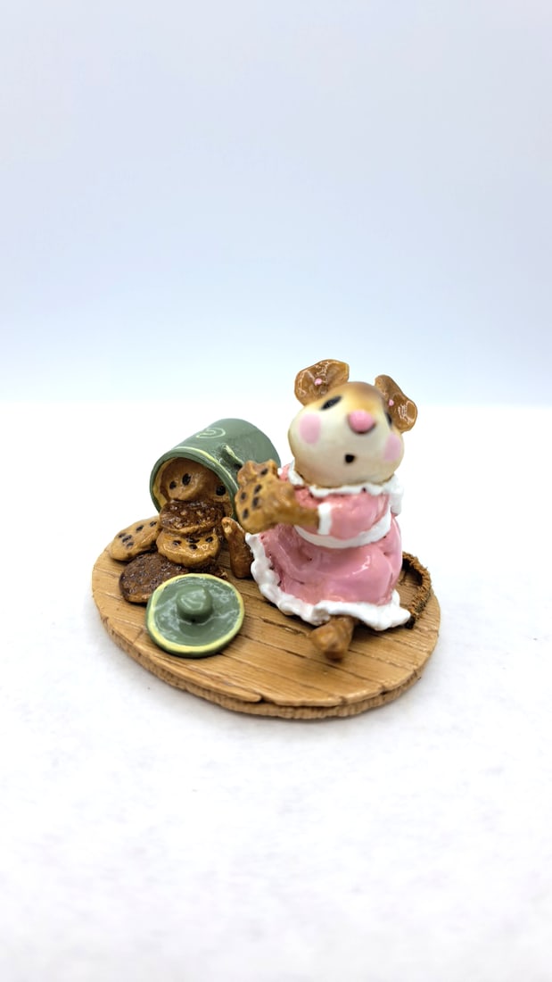 Wff M-209 Caught In The Act Mouse Figurine Pink Dress Green Cookie Jar - 2