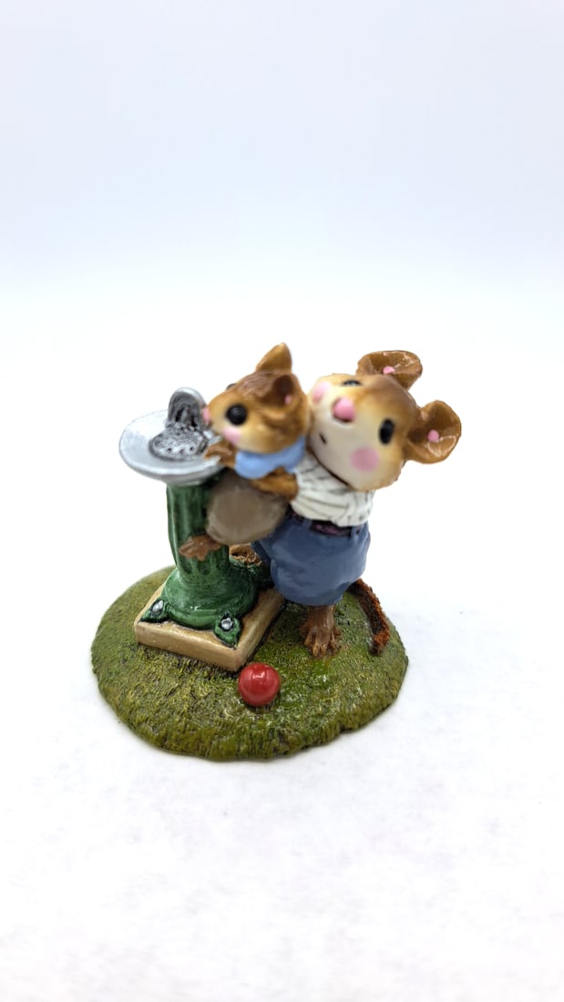 Wff M-181 Little Squirt Mouse Figurine - 2