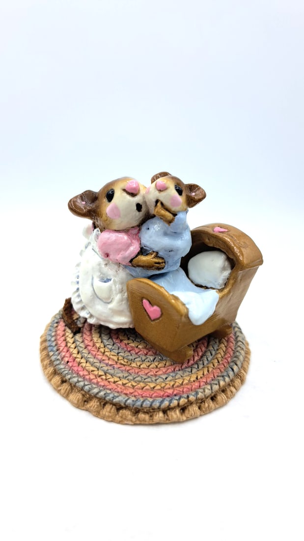 Wff M-069 Beddy-bye-mousey Mouse Figurine With Cradle Pink Mom Blue Baby - 2