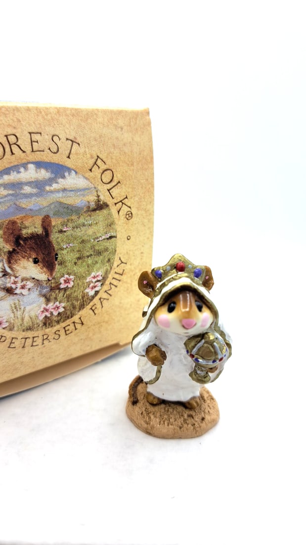 Wffm-121b Wise Man In Robe Mouse Figurine - 2