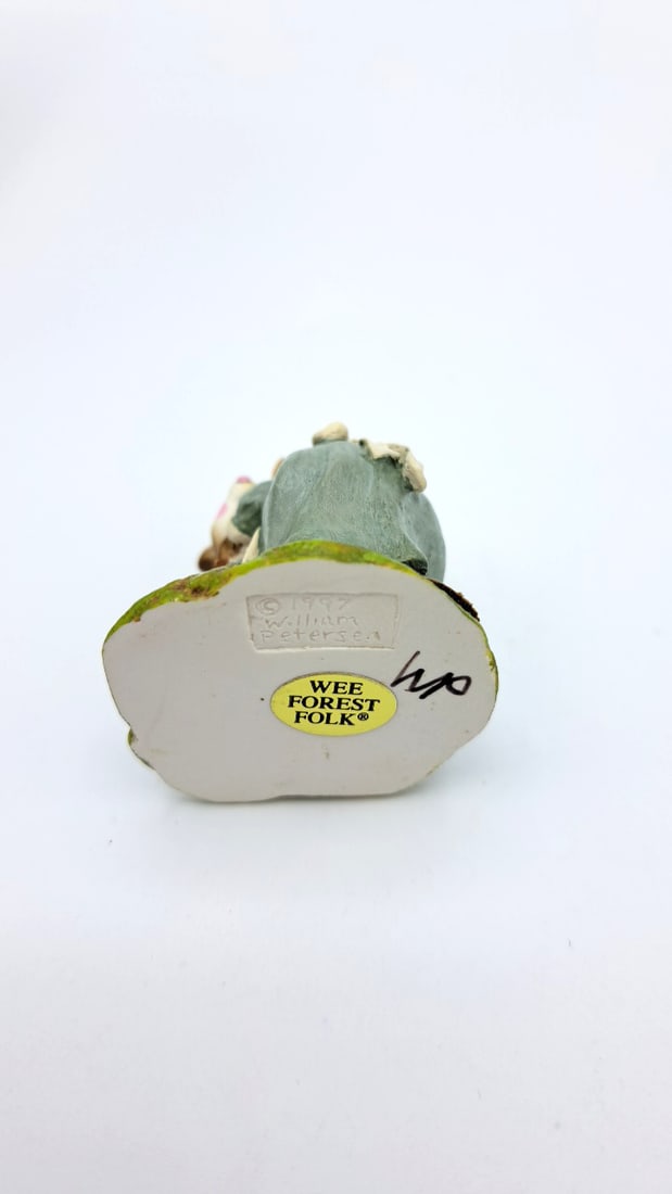 Wff M-229a A Big Hug Mouse Figurine Green Dress Mom Blue Pants Boy - 8