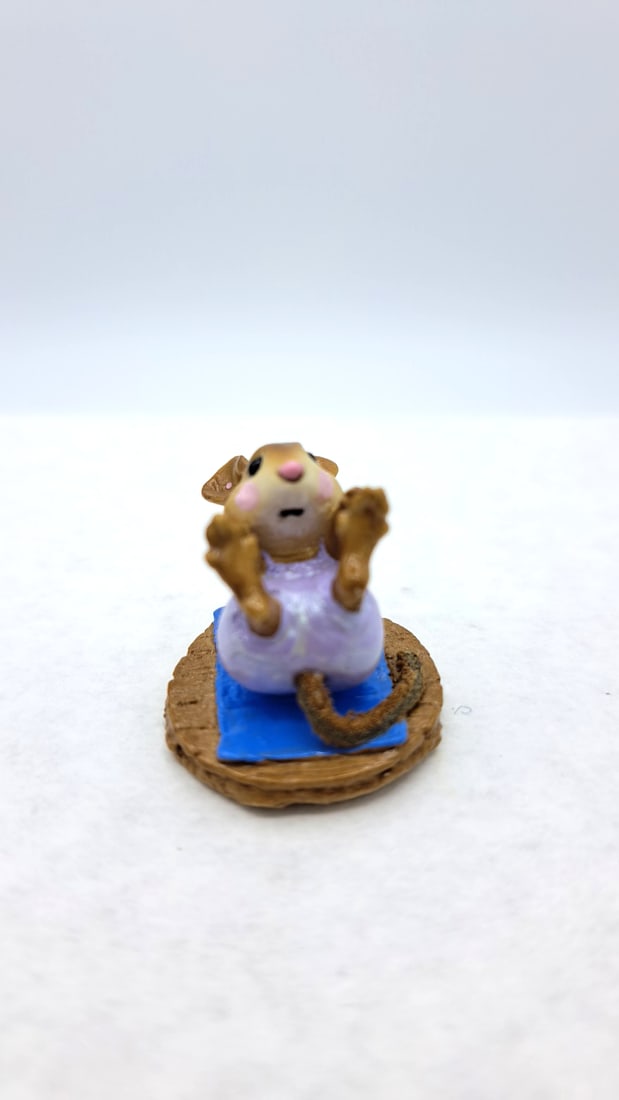 Wff M-260 Roly Poly Mouse Figurine Lavender Romper Blue Mat - 3