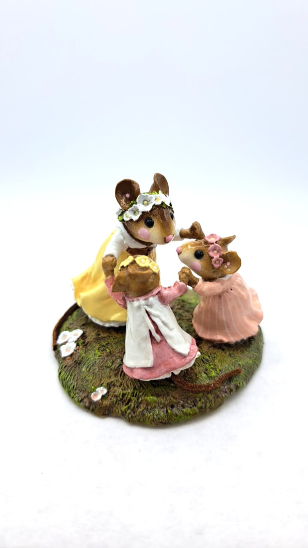 Wff M-228 Ring Around Rosie Mouse Figurine - 2