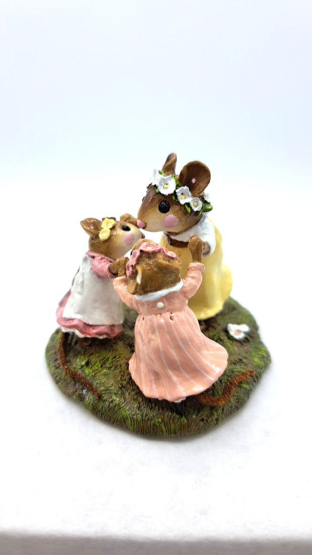 Wff M-228 Ring Around Rosie Mouse Figurine - 3