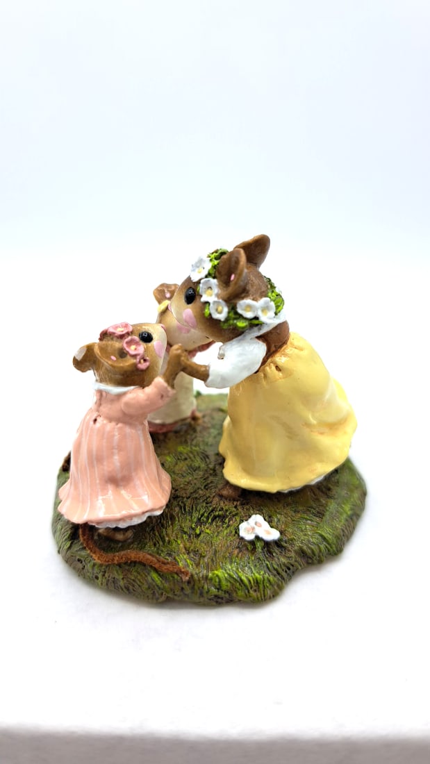 Wff M-228 Ring Around Rosie Mouse Figurine - 4