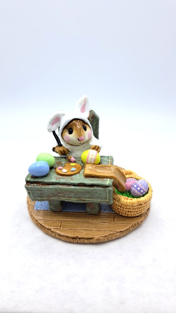 Wff M-175 Mousies Egg Factory Mouse Figurine Cream Bunny Costume Green Table - 3