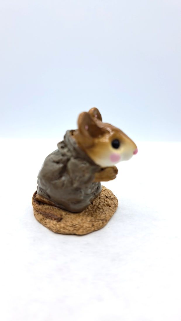 Wff M-122a Shepherd Kneeling Mouse Figurine - 5