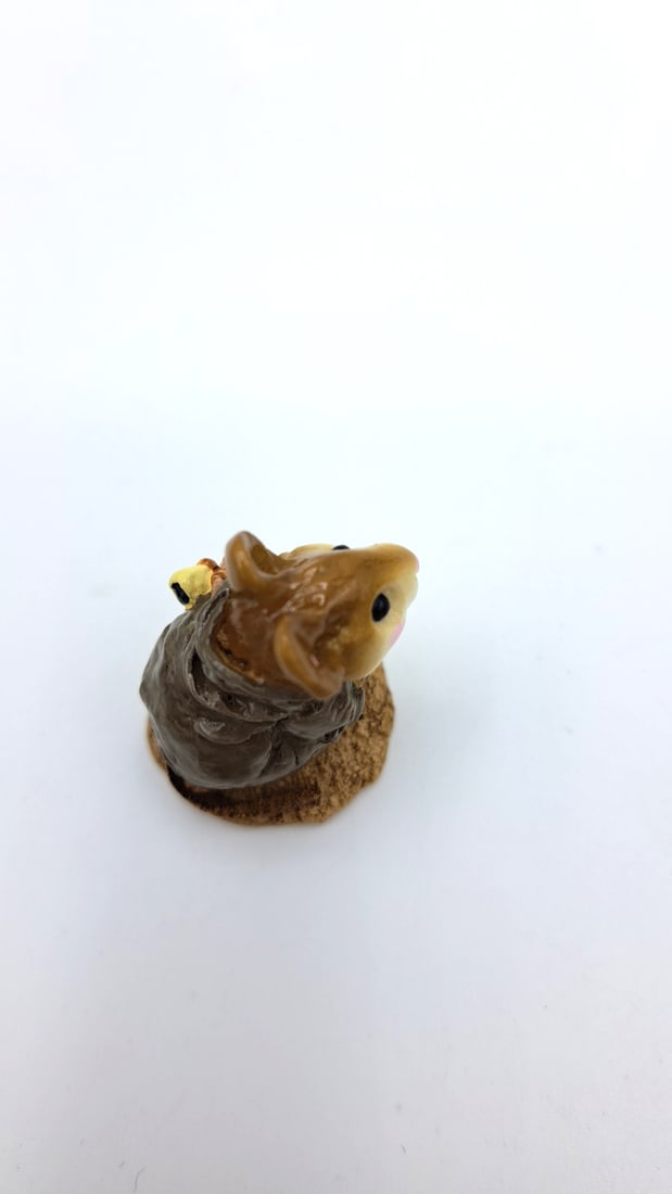 Wff M-122a Shepherd Kneeling Mouse Figurine - 6