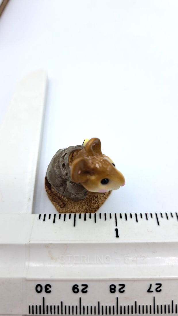 Wff M-122a Shepherd Kneeling Mouse Figurine - 8