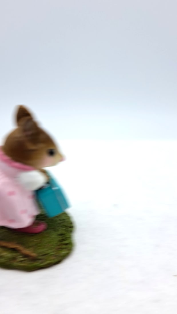 Wff M-347a Her New Lunchbox Mouse Figurine Pink Dress Aqua Lunchbox - 3
