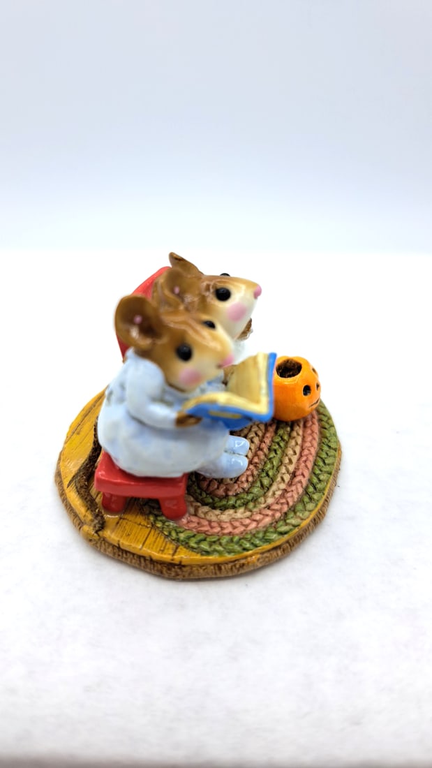Wff M-225 Scarey Stories 1997 Mouse Figurine With Pumpkin - 5