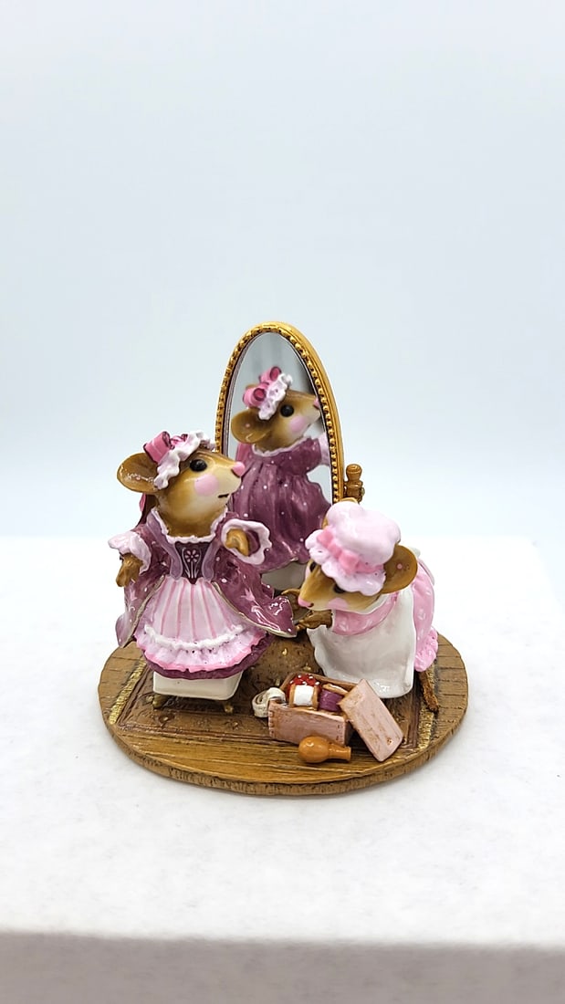 Wff M-410a A Stitch In Time Mouse Figurine (1 of 9)