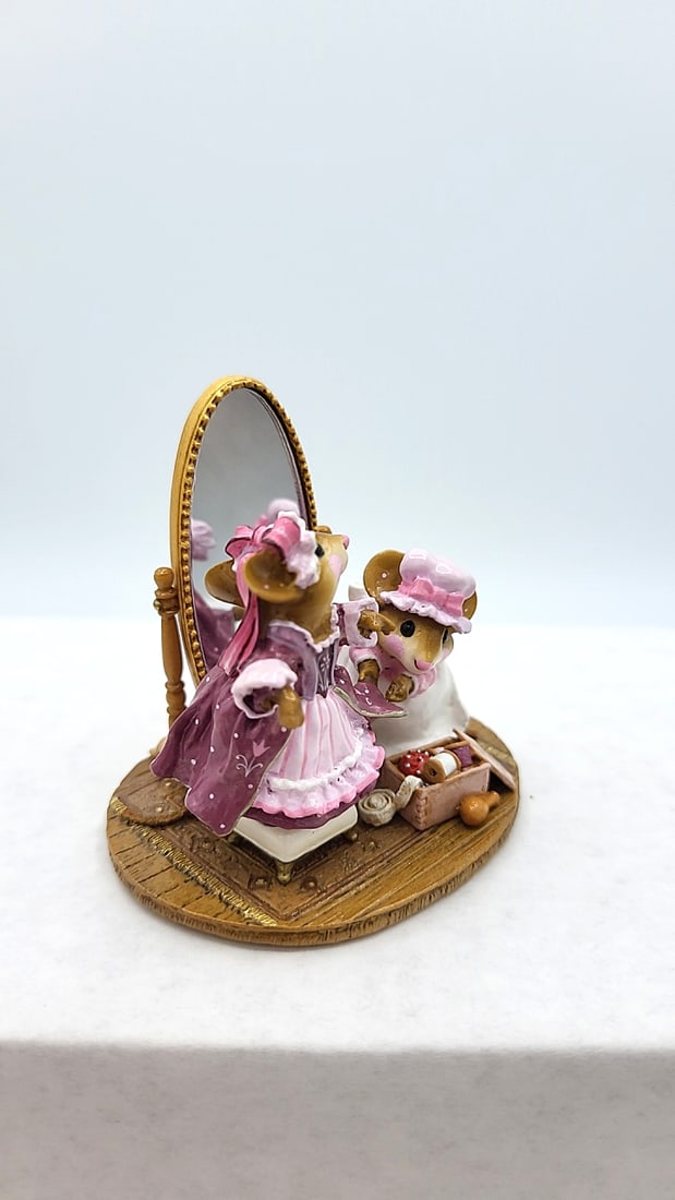 Wff M-410a A Stitch In Time Mouse Figurine - 2