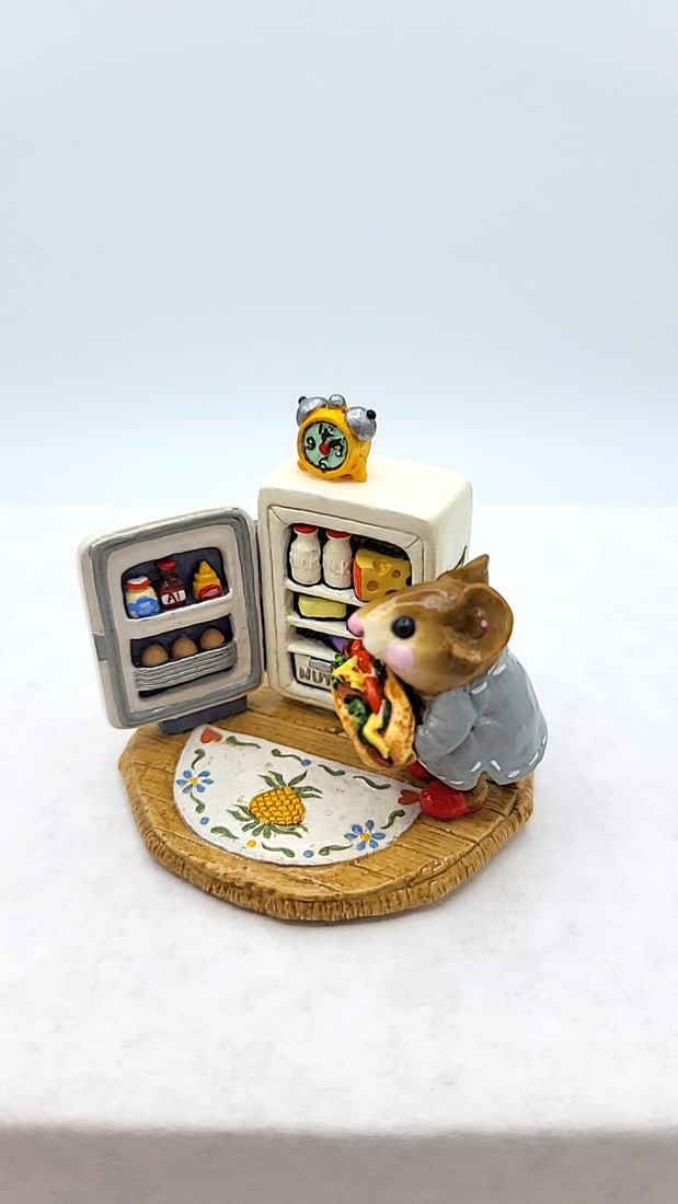 Wee Forest Folk M-201 Midnight Snack Mouse Figurine With Box 1994 - 11