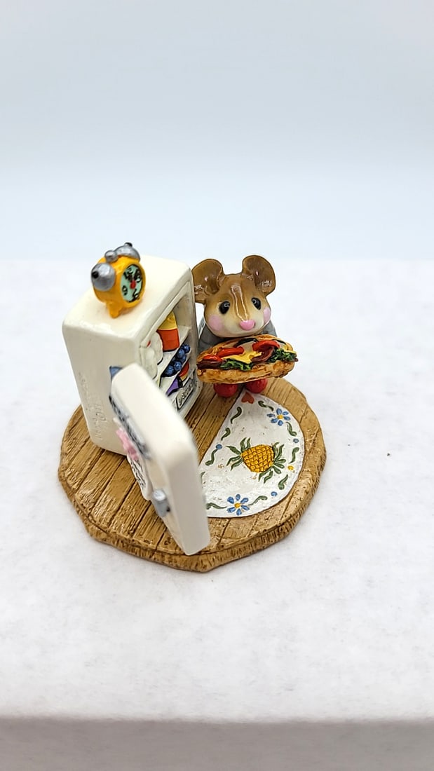 Wee Forest Folk M-201 Midnight Snack Mouse Figurine With Box 1994 - 7