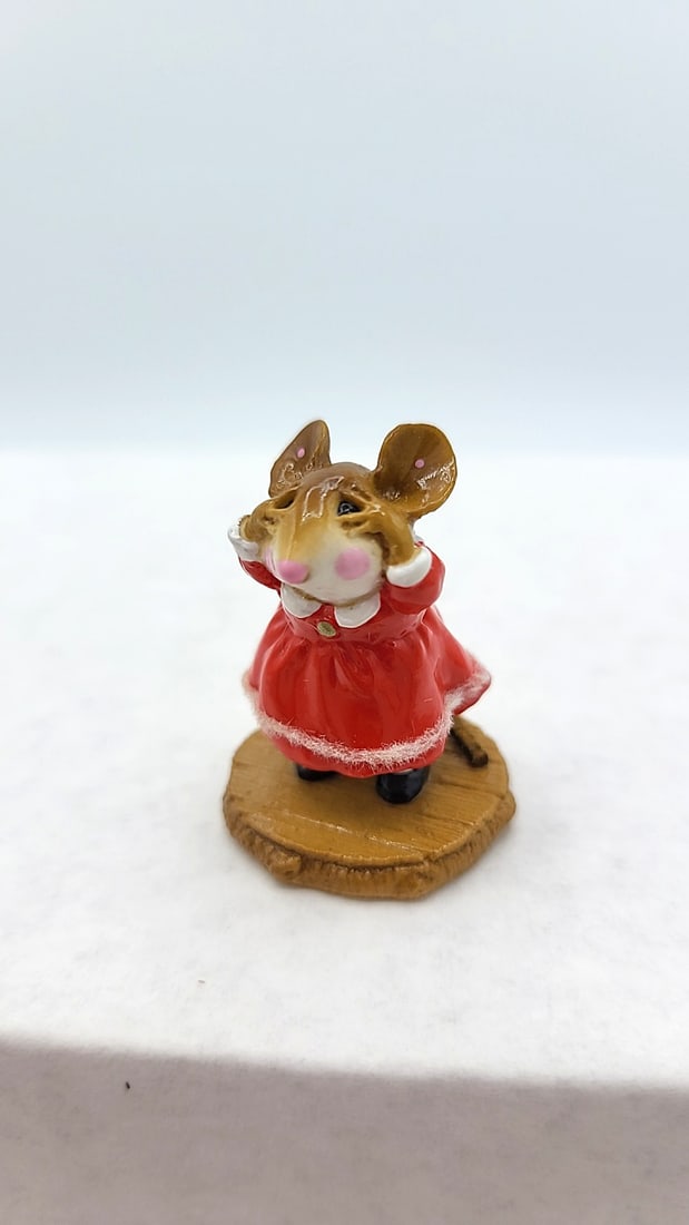 Wff M-276 No Peeking Mouse Figurine Red Dress With Fur Trim - 3