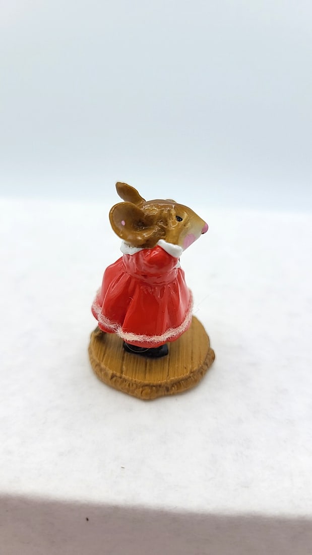 Wff M-276 No Peeking Mouse Figurine Red Dress With Fur Trim - 6