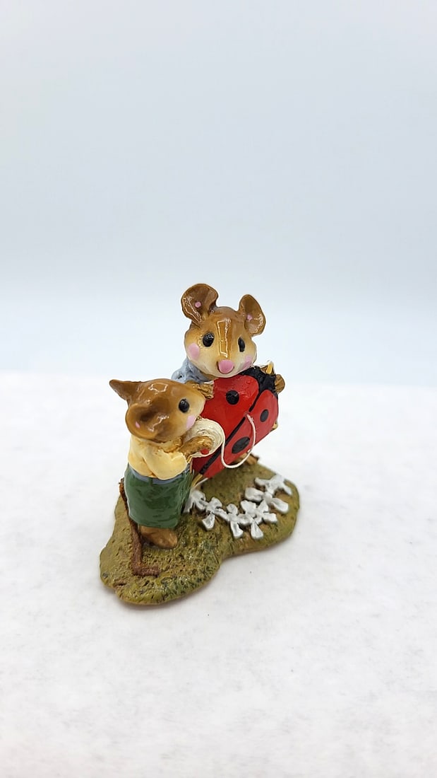 Wff M-207 High Flyer Ladybug Kite Mouse Figurine - 3