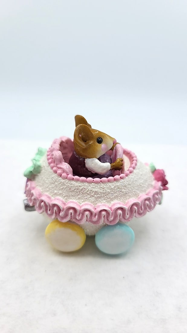 Wff M-274 Easter Eggmobile Boy Mouse White Egg Pink Frosting Figurine - 2