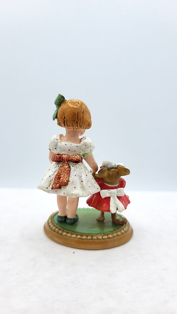 Wff M-381 Doll Party Girl And Mouse Figurine - 2