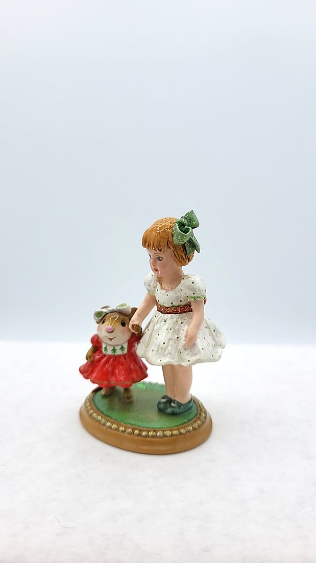 Wff M-381 Doll Party Girl And Mouse Figurine - 4