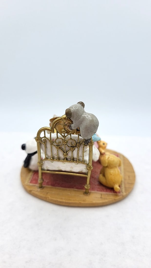Wff M-412a Her Creature Comforts 2010 Miniature Animal Bed - 4