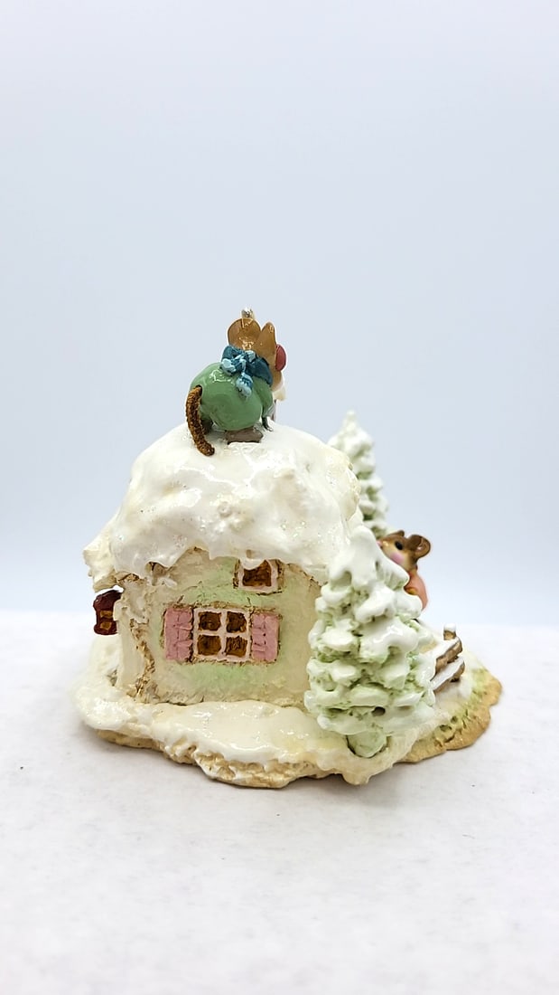 Wff M-311c Christmas Cottage A Cottage For All Seasons Mouse Figurine - 3
