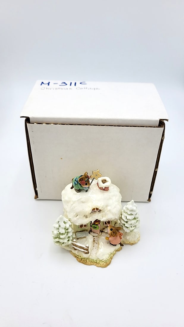 Wff M-311c Christmas Cottage A Cottage For All Seasons Mouse Figurine - 7