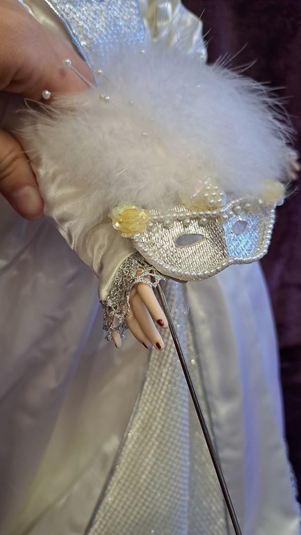 Porcelain Lady Doll In White Faux Fur Hat & Cape With Satin Gown, 24 In - 6