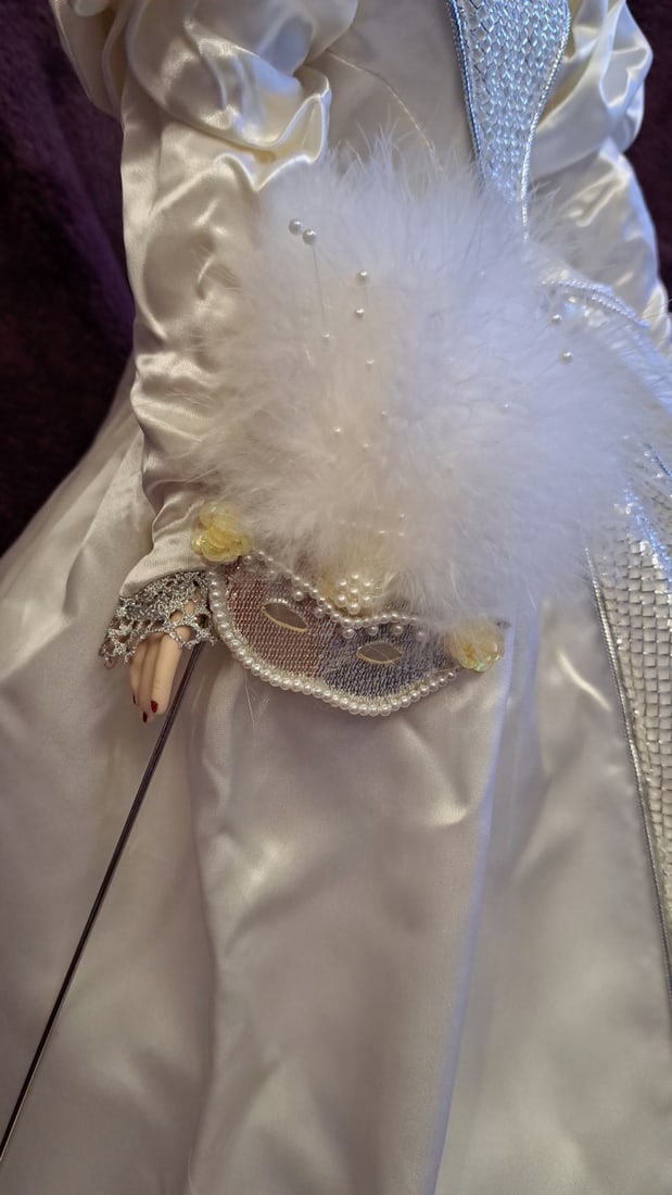 Porcelain Lady Doll In White Faux Fur Hat & Cape With Satin Gown, 24 In - 8
