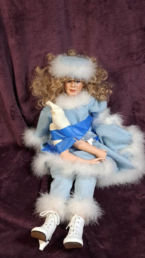 Tiny Footsteps Australia Porcelain Doll (1 of 11)