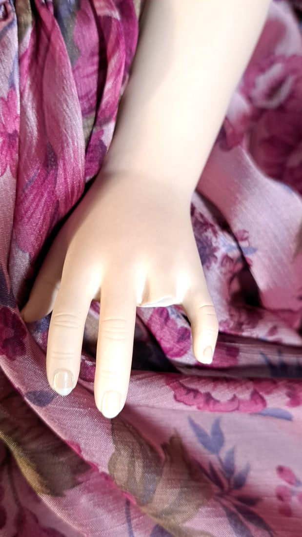 Gwen Mcneil Porcelain Doll - 4