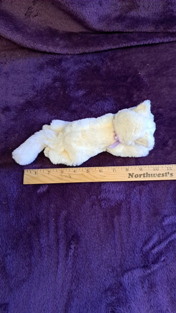 Russ Berrie White Plush Persian Cat With Pink Ribbon, Green Eyes, 10 In - 3