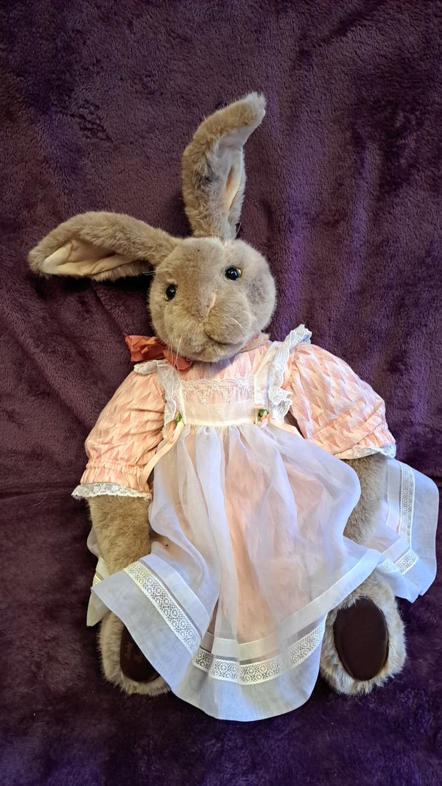 Beaver Valley Bylodie No. 18/50 1989 Plush Rabbit Doll Pink Dress 25" - 9