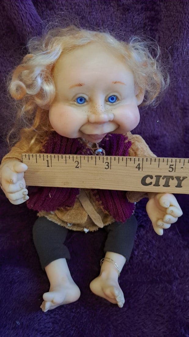 Denise Bledsoe 1995 Signed Artist Doll Blonde Hair Blue Eyes Approx 10 In - 3