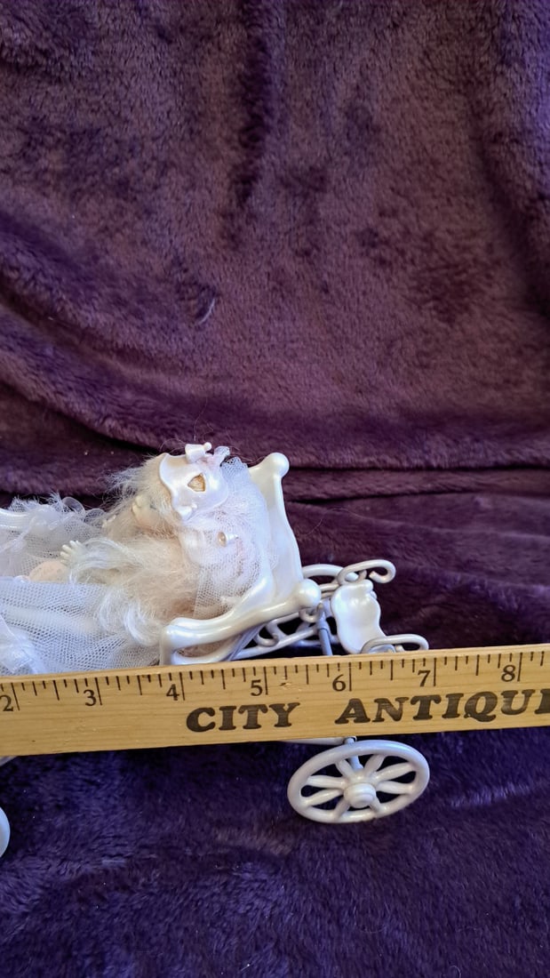 Annette Himstedt Winzlinge Porcelain Pram White Miniature Carriage With Doll - 3