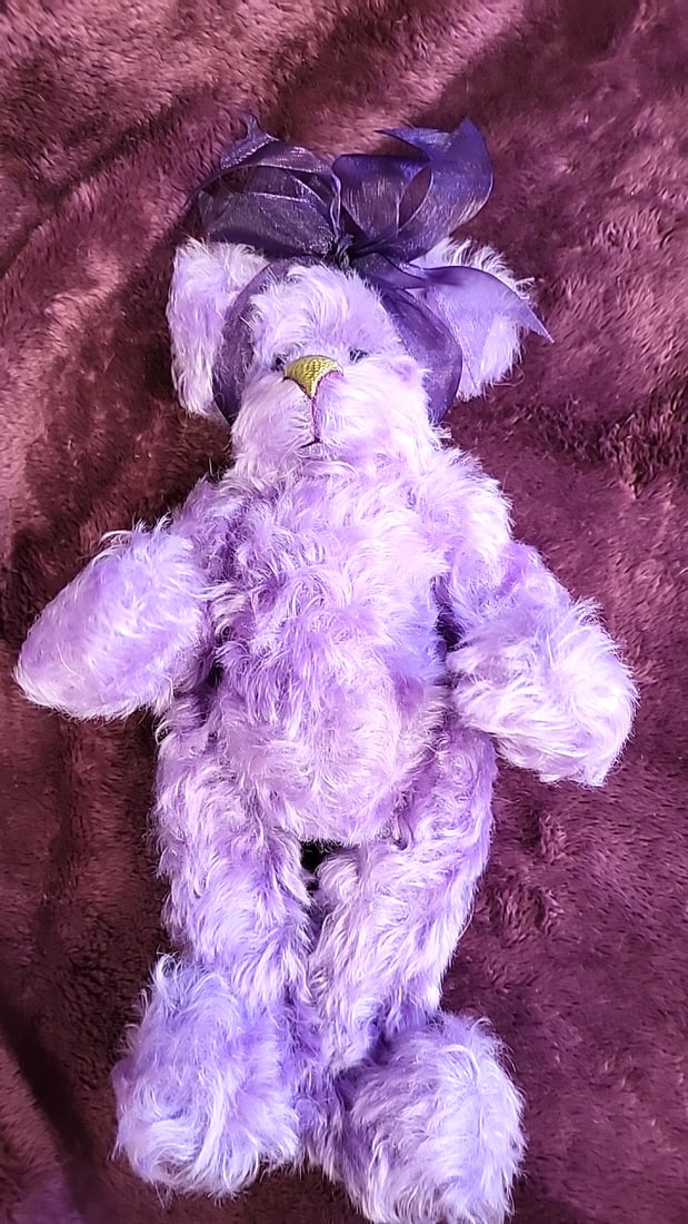Deanna Ellis Artist Plush Teddy Bear: 12x6x6 2 we have gained a lot of experience shipping dolls from our previous auction. We offer in-house shipping. The shipping price shown in the listing is the liveshipping service by liveauctioneers