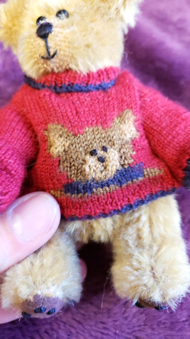 Janet Ann Anderson 2003 Hand Sewn Joey 3 Mini Teddy Bear Plush Red Knit Sweater 5 In 315 - 7
