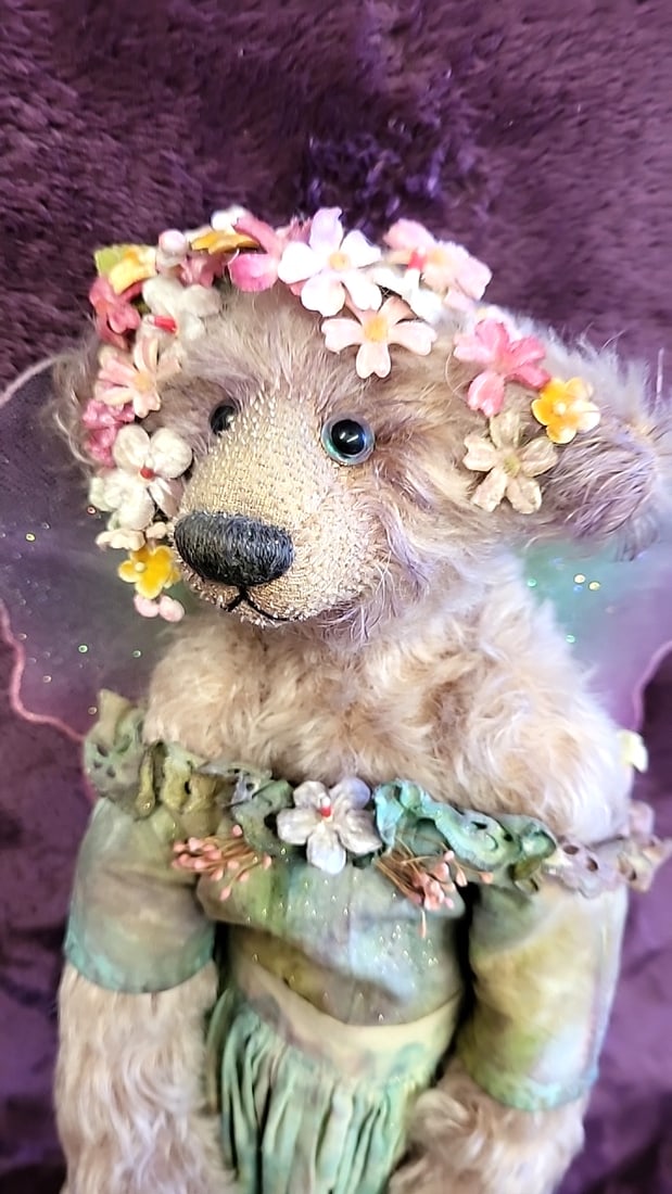 Artist Plush Bear Unsigned With Wings And Beehive - 2