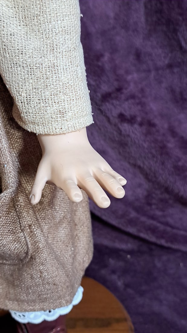 Porcelain Doll Roswitha With Bear - 3