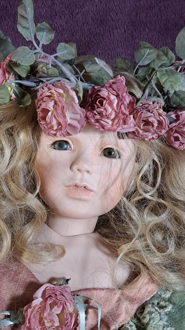 The Rose Princess Porcelain Doll With Chair And Pillow - 2