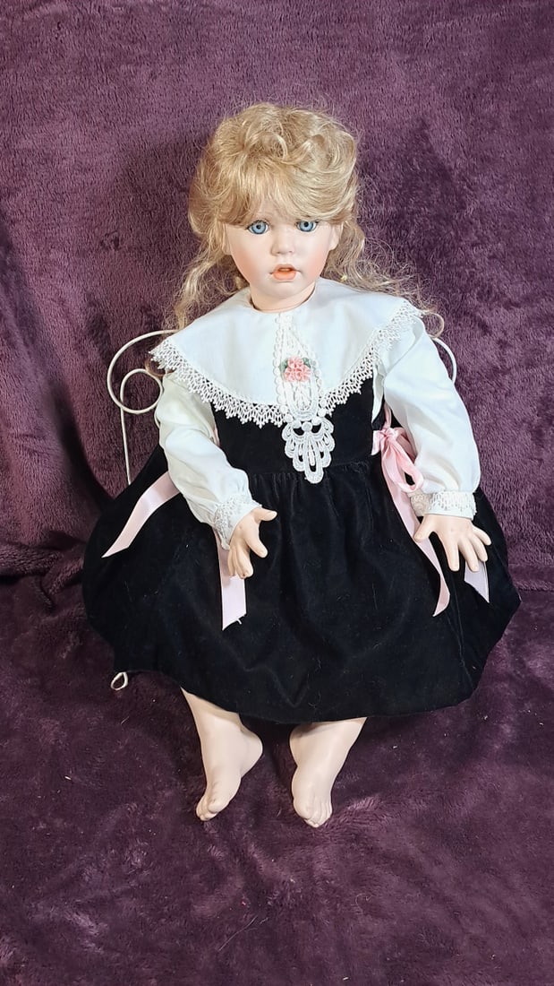 The Doll Artworks Donna Robert Porcelain Doll With Chair - 7