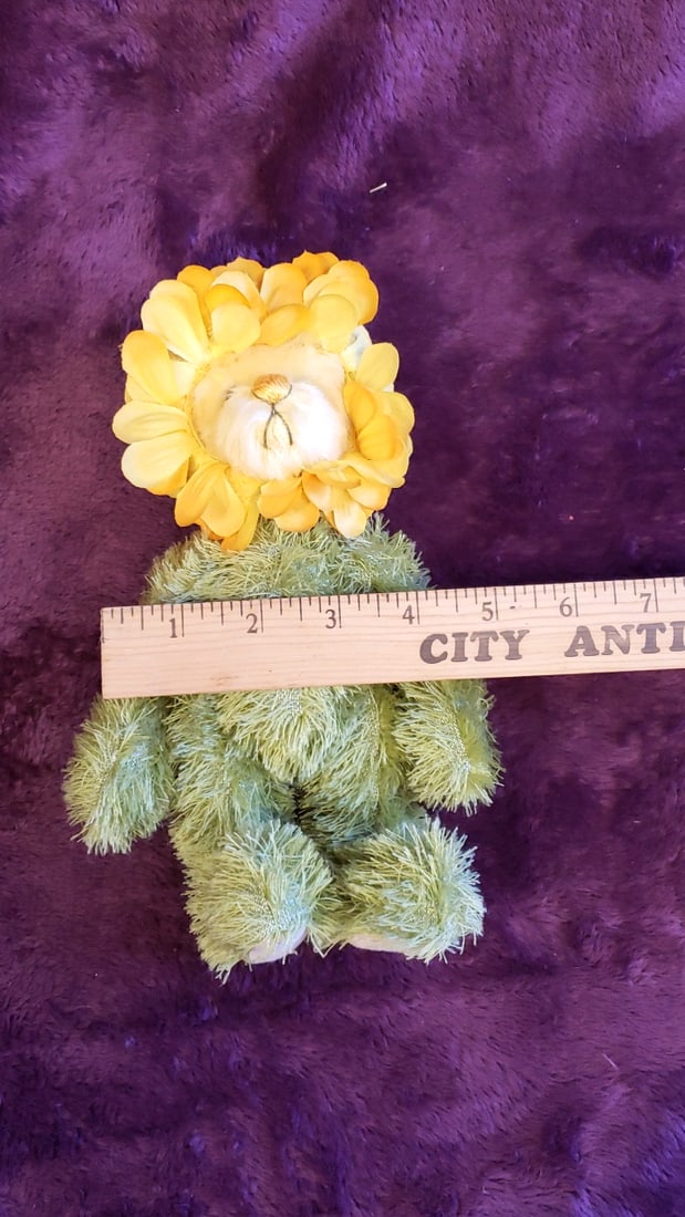 9 In Green Plush Teddy Bear With Yellow Flower Petal Head Costume - 3