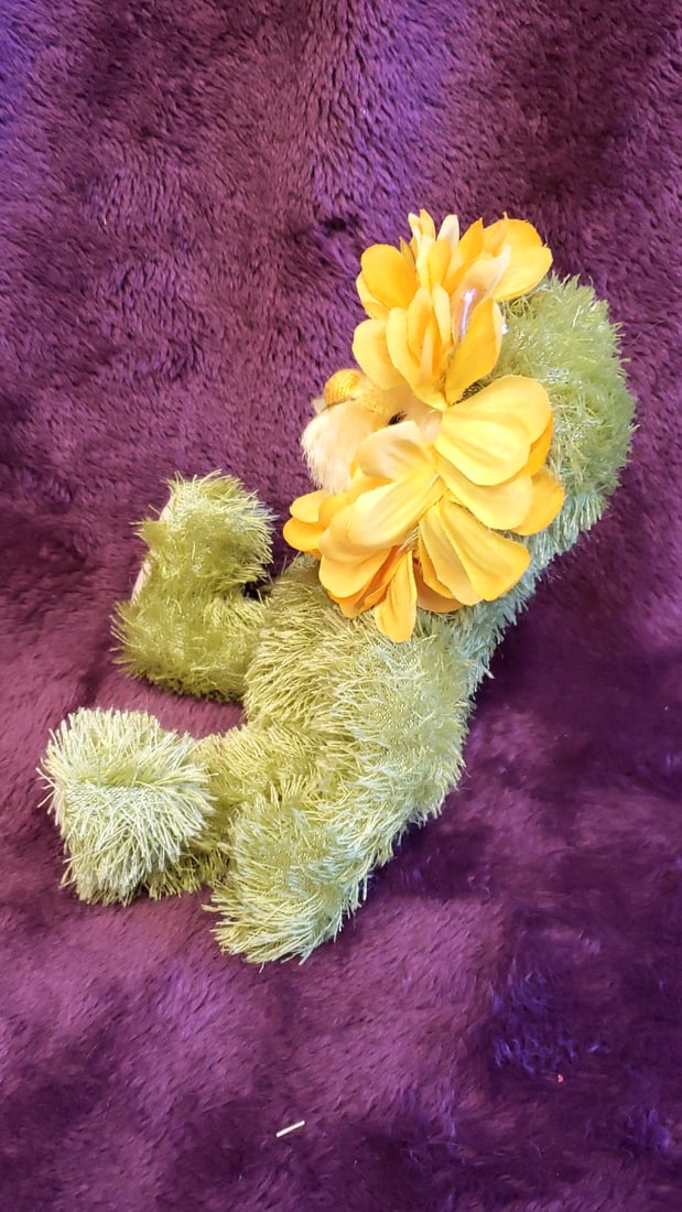 9 In Green Plush Teddy Bear With Yellow Flower Petal Head Costume - 7