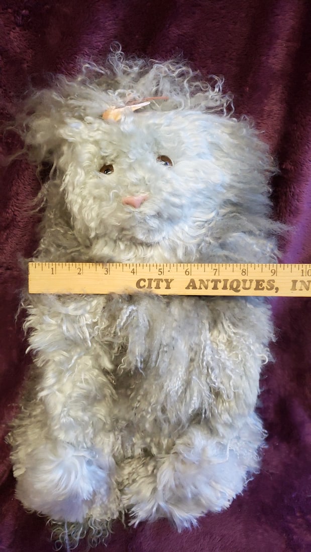 W. Brent 1992 Gray Curly Fur Plush Cat With Pink Nose And Bow, Approx. 20 In - 3