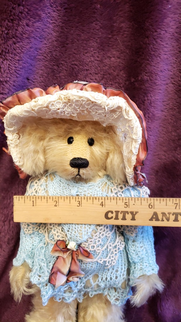Marie Zimmerman 14 In Blonde Teddy Bear With Blue Crochet Lace Dress And Lace Bonnet - 3