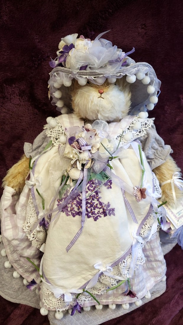 Bunnies By The Bay Heritage Collection Lallie Lilic Plush Bunny Doll Lavender Lace Dress: 20x12x12 3 we have gained a lot of experience shipping dolls from our previous auction. We offer in-house shipping. The shipping price shown in the listing is the liveshipping service by liveauctionee